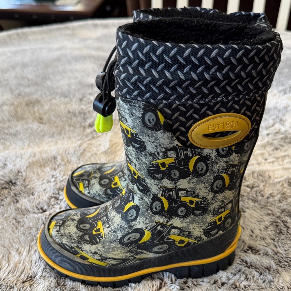 Western Chief Boys 7 Insulated Tractor‎ Tough Rain Snow Boots Warm Waterproof
